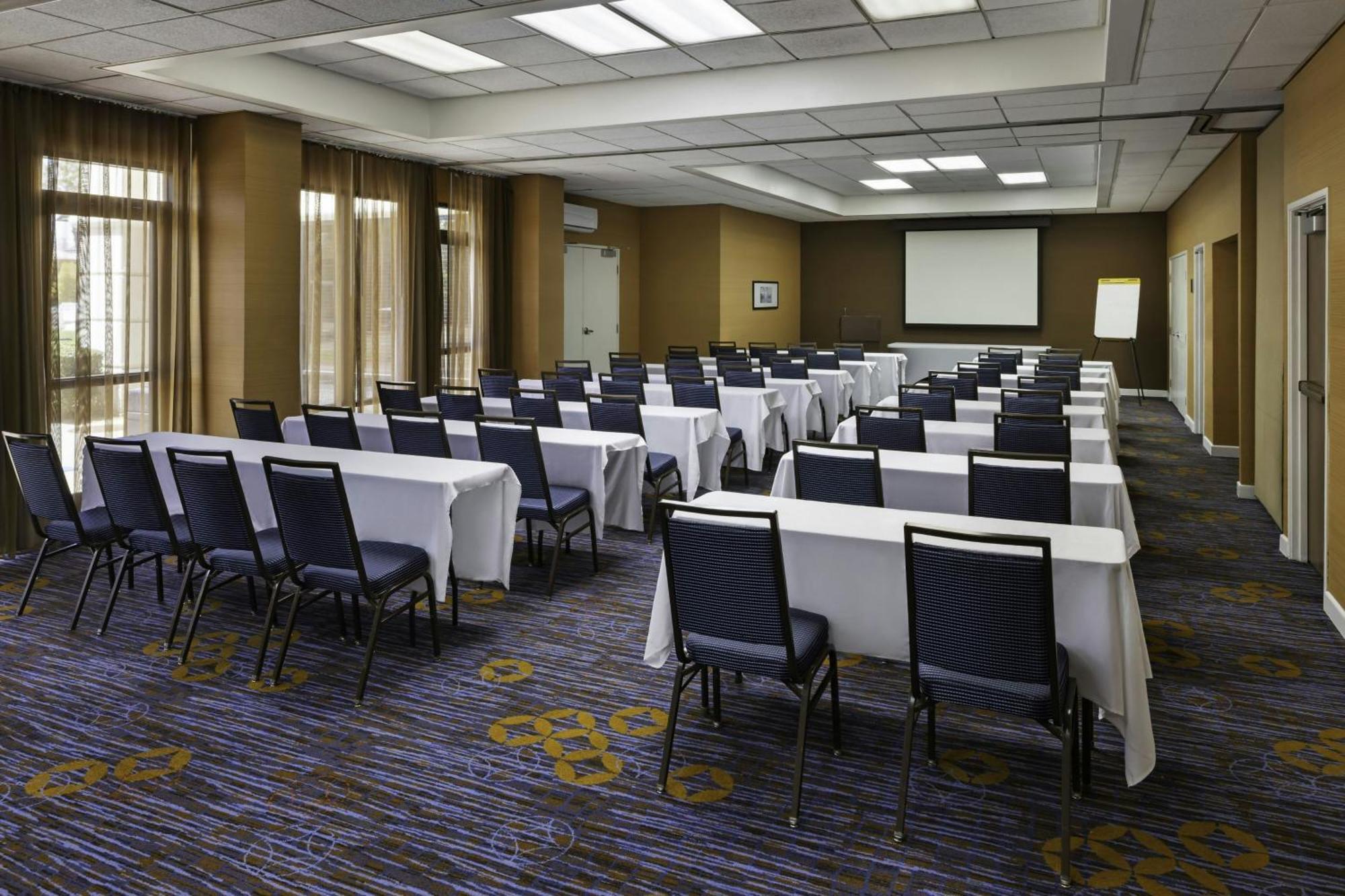 Courtyard By Marriott Riverside Ucr/Moreno Valley Area Dış mekan fotoğraf