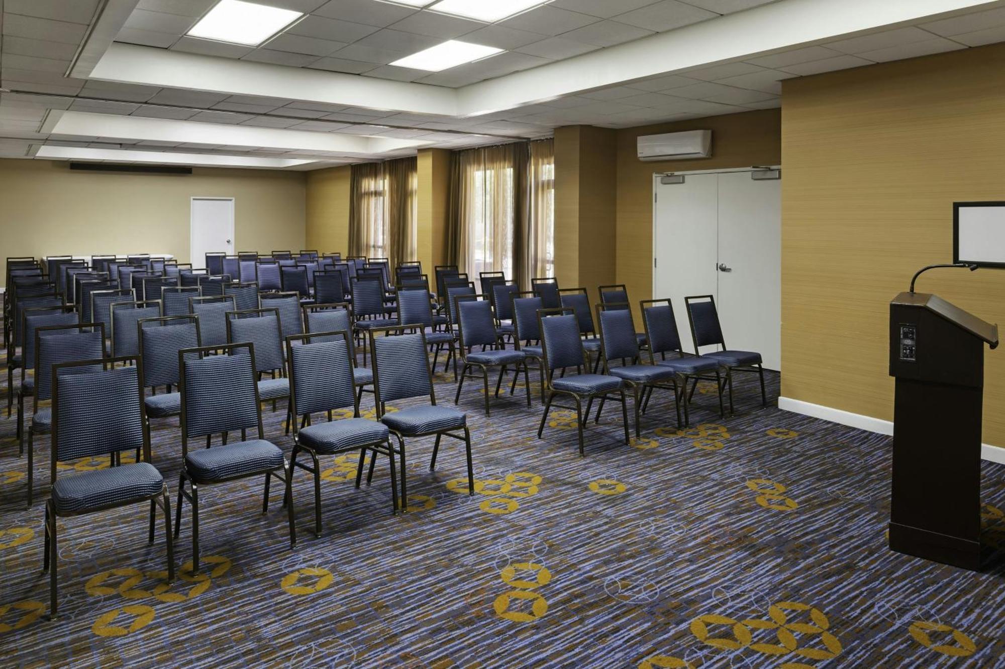 Courtyard By Marriott Riverside Ucr/Moreno Valley Area Dış mekan fotoğraf